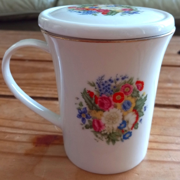 Adeline Porcellana Fine Disegno Italian Tea Mug/Cup Infuser Lid- Rare Find - Picture 6 of 9